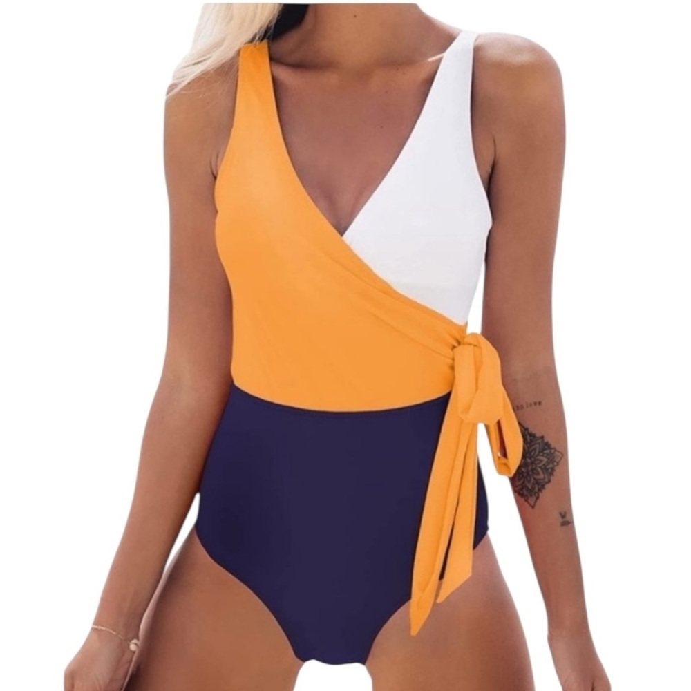 NWT Cupshe Orange, White & Blue One Piece Swimsuit Size XXL V Neck Tie Waist